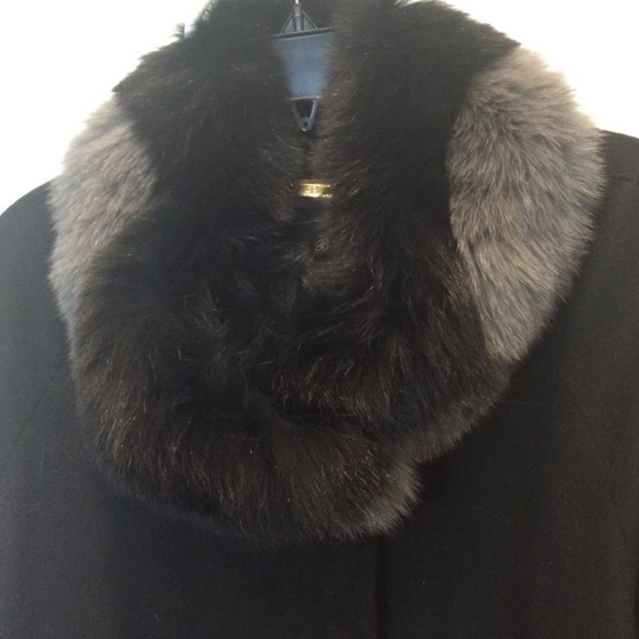 Belle Fare Black/Grey Cashmere With Fox Trim Coat - Picture 3 of 15